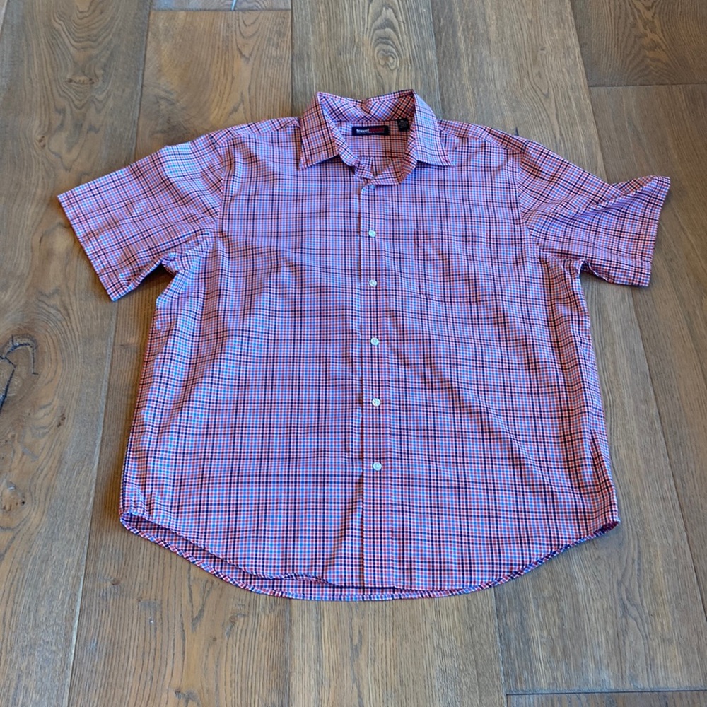 Excellent condition mens XL Travel Smart shirt